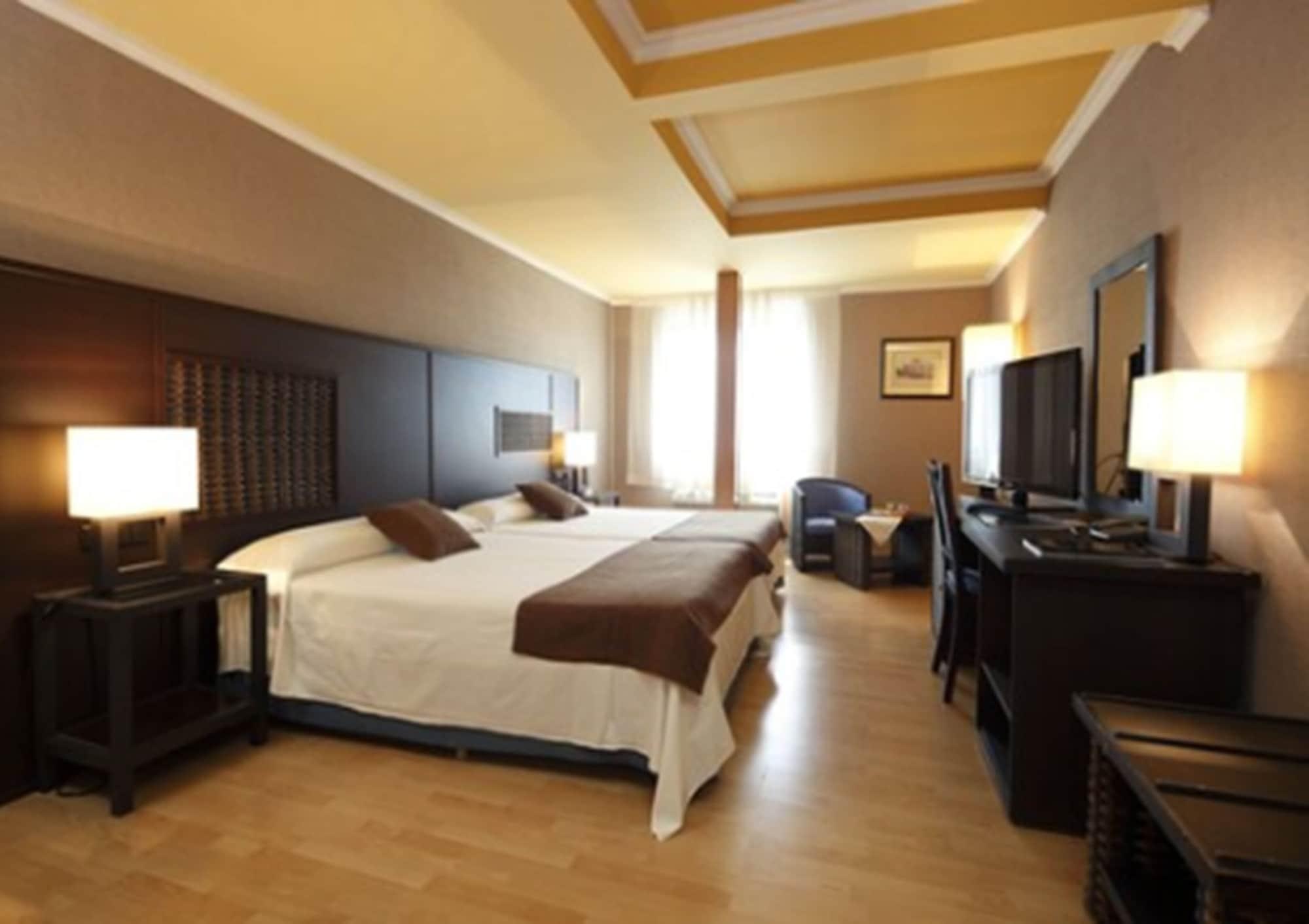 Hotel Spa Congreso Teo Bagian luar foto