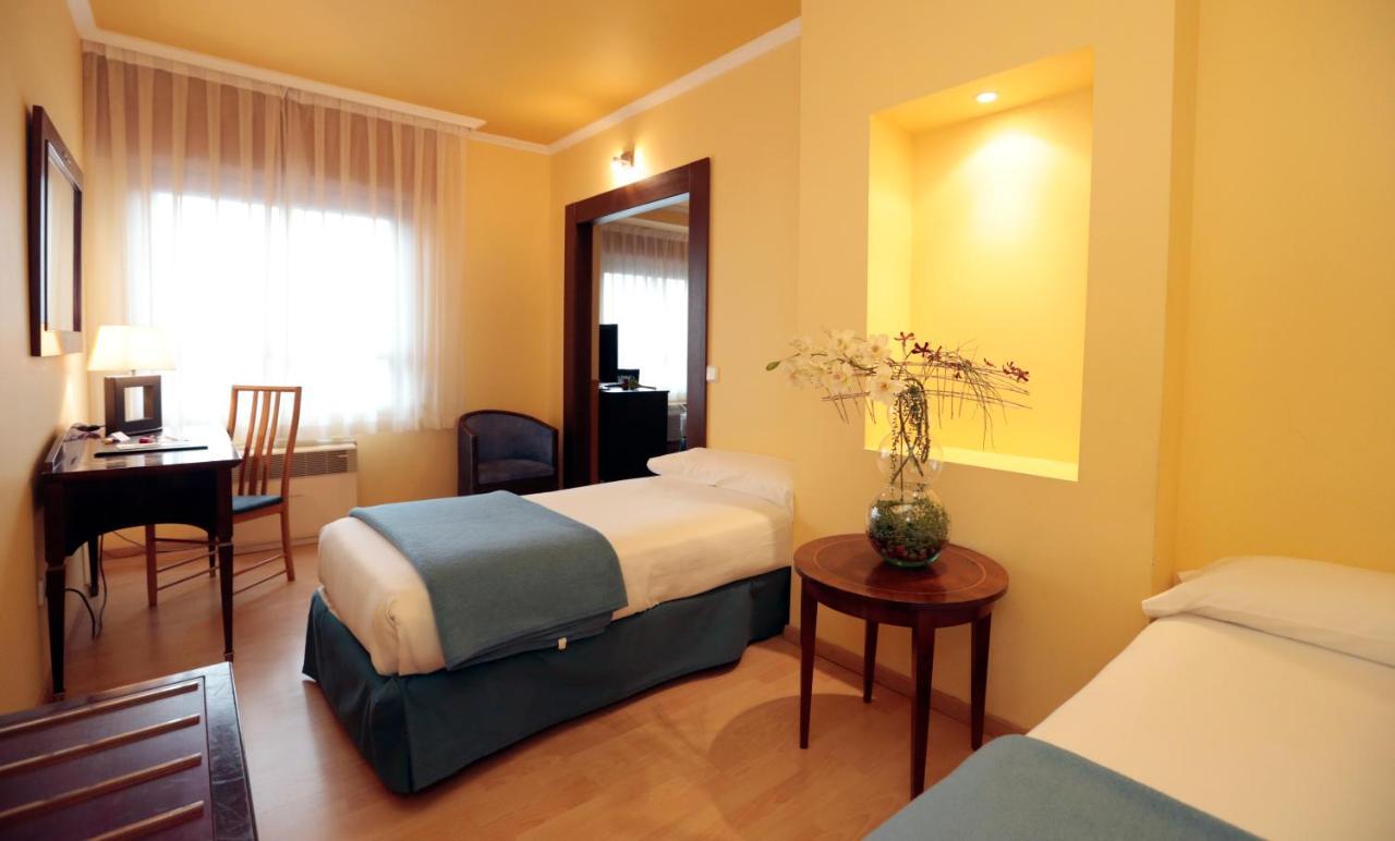 Hotel Spa Congreso Teo Bagian luar foto